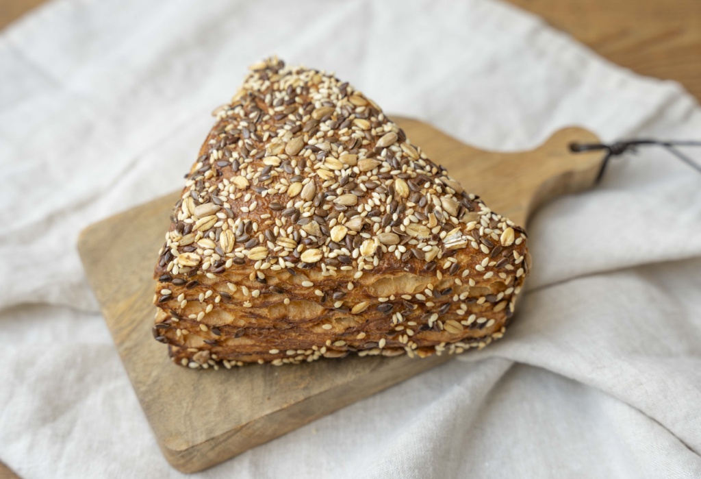 Laugenecke mit Körnern